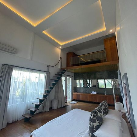 Saga Villas Ultra Seminyak Exterior foto