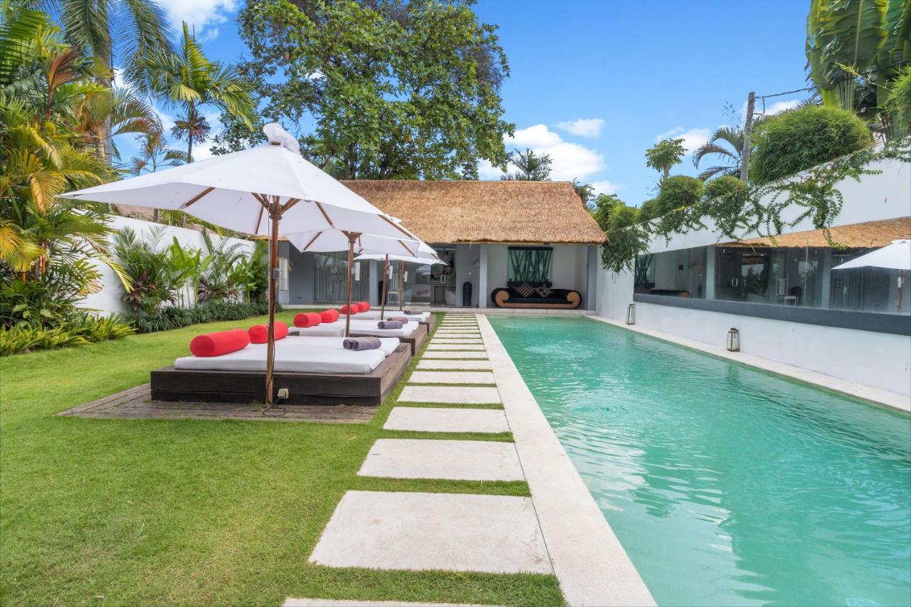 Saga Villas Ultra Seminyak Exterior foto